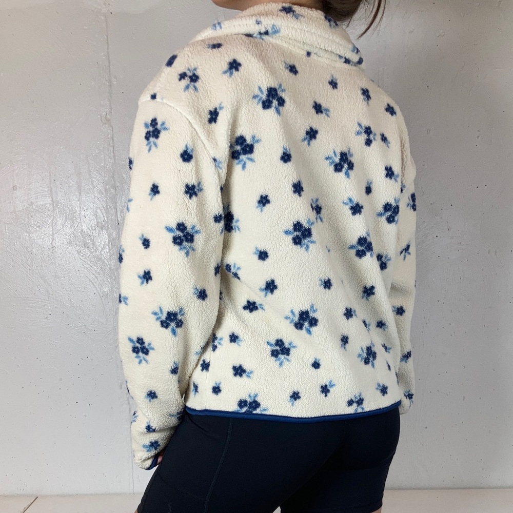 Soft Daitsy Floral White Fleece Full Zip Jacket - Picture 9 of 10